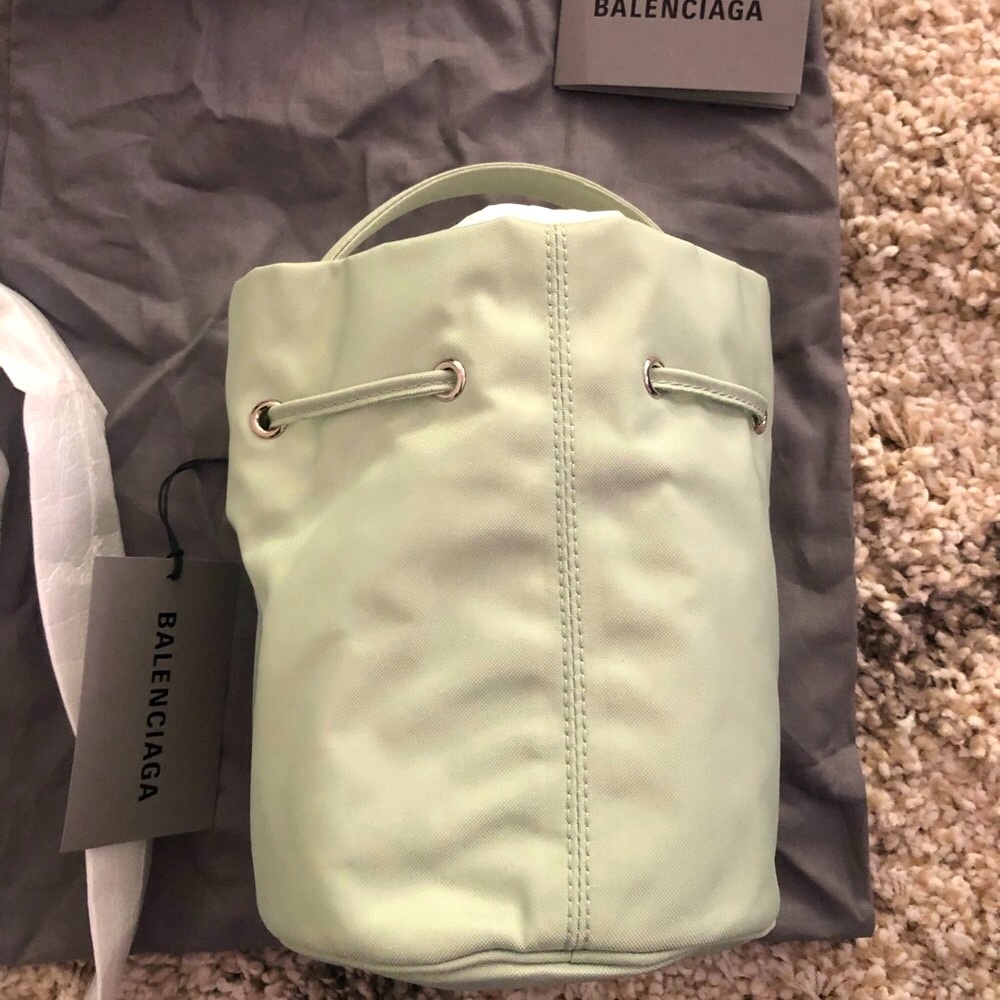 Balenciaga wheel drawstring bucket bag- Light Green - Picture 10 of 12